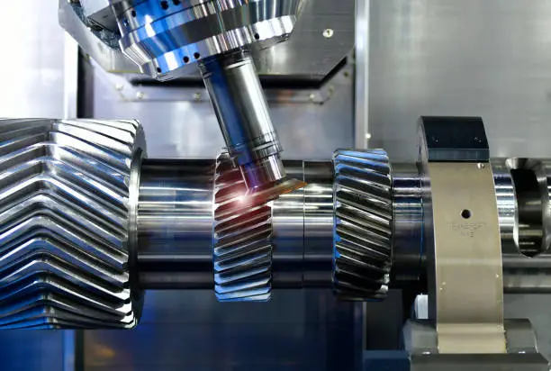 Retífica cilíndrica cnc em aço e metal duro