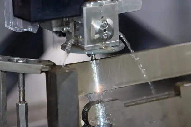 Serviços de usinagem industrial